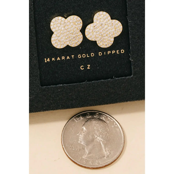 Secretbox Gold Clover Studs